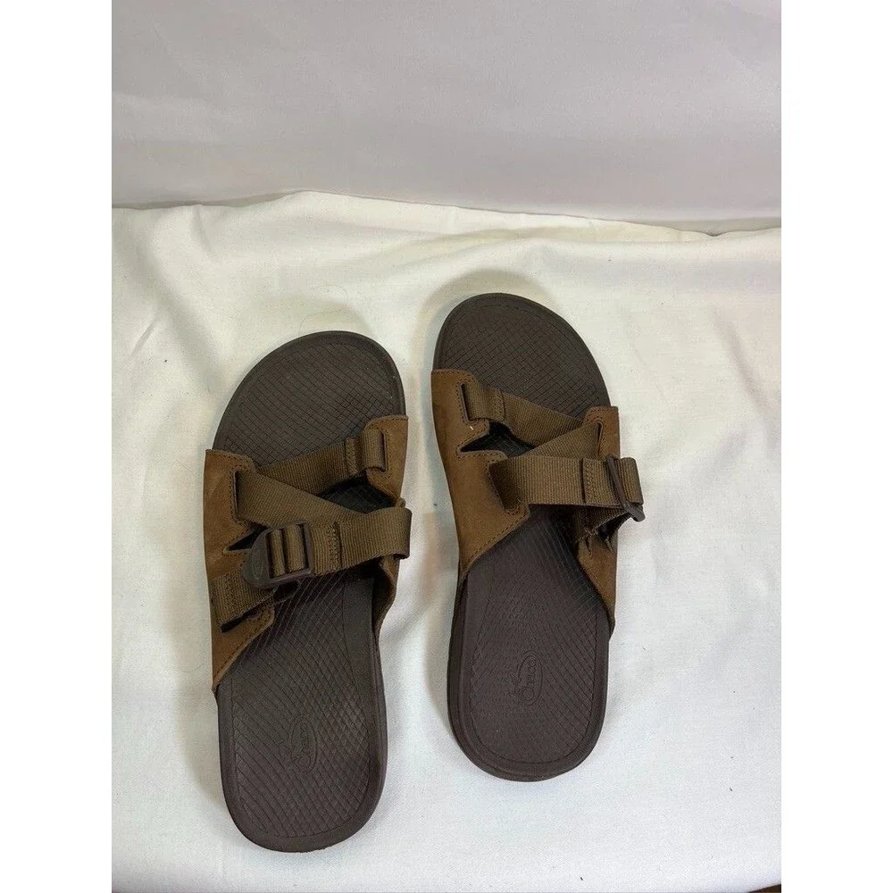 CHACO MENS SZ 9 SLIP ON STRAPY SANDALS BROWN LEATHER WITH BUCKLE